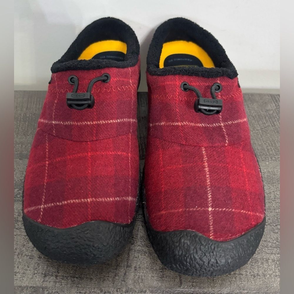 KEEN Women's Howser III Slide, Wm’s Sz 6, Red Plaid, NWOB